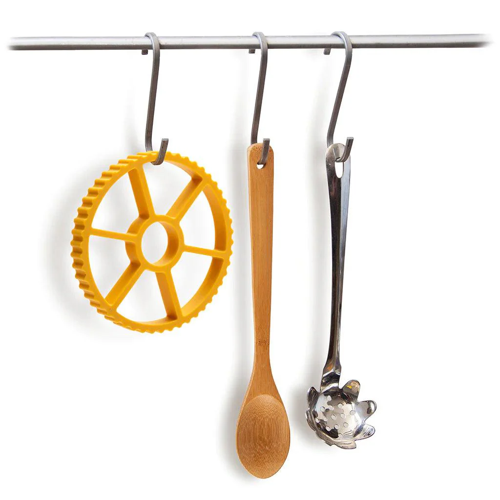 Rotelle Pasta-Shaped Silicone Trivet - Image 4